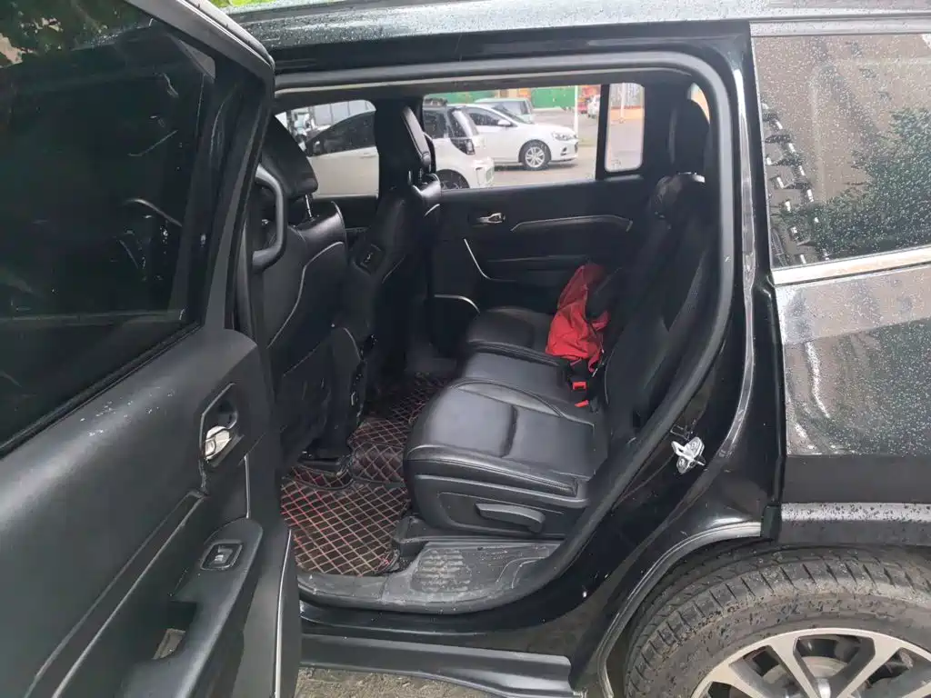 Jeep Grand Commander — миниатюра 18