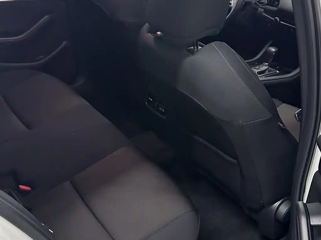 Mazda 3 Axela — миниатюра 15