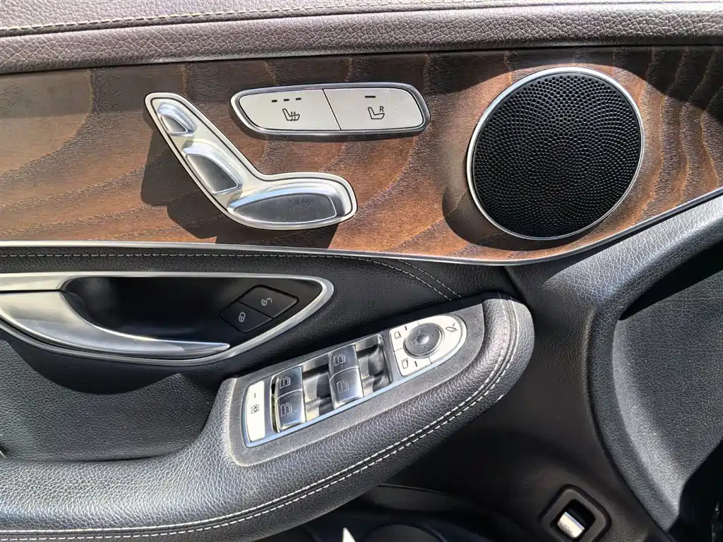 Mercedes-Benz GLC 2020 GLC 260 L 4MATIC Luxury