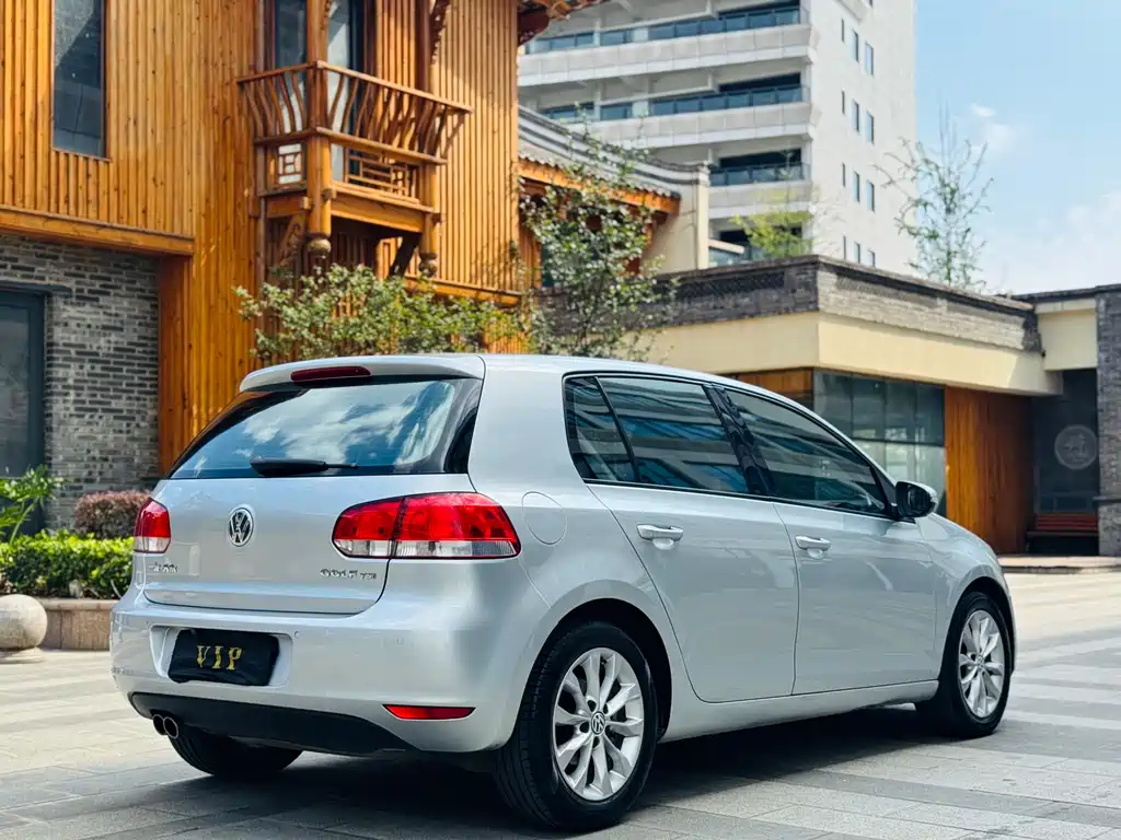 Volkswagen Golf 2010 1.4TSI AT Comfort