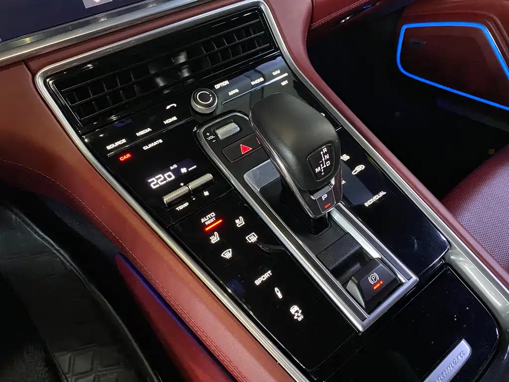 Porsche Panamera — миниатюра 10