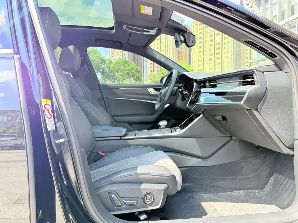 Audi A6L 2023 — фото 24