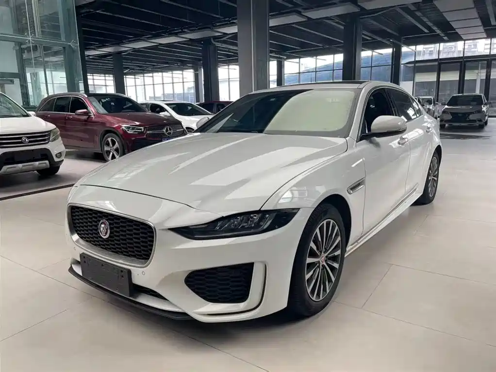Купить Jaguar XEL