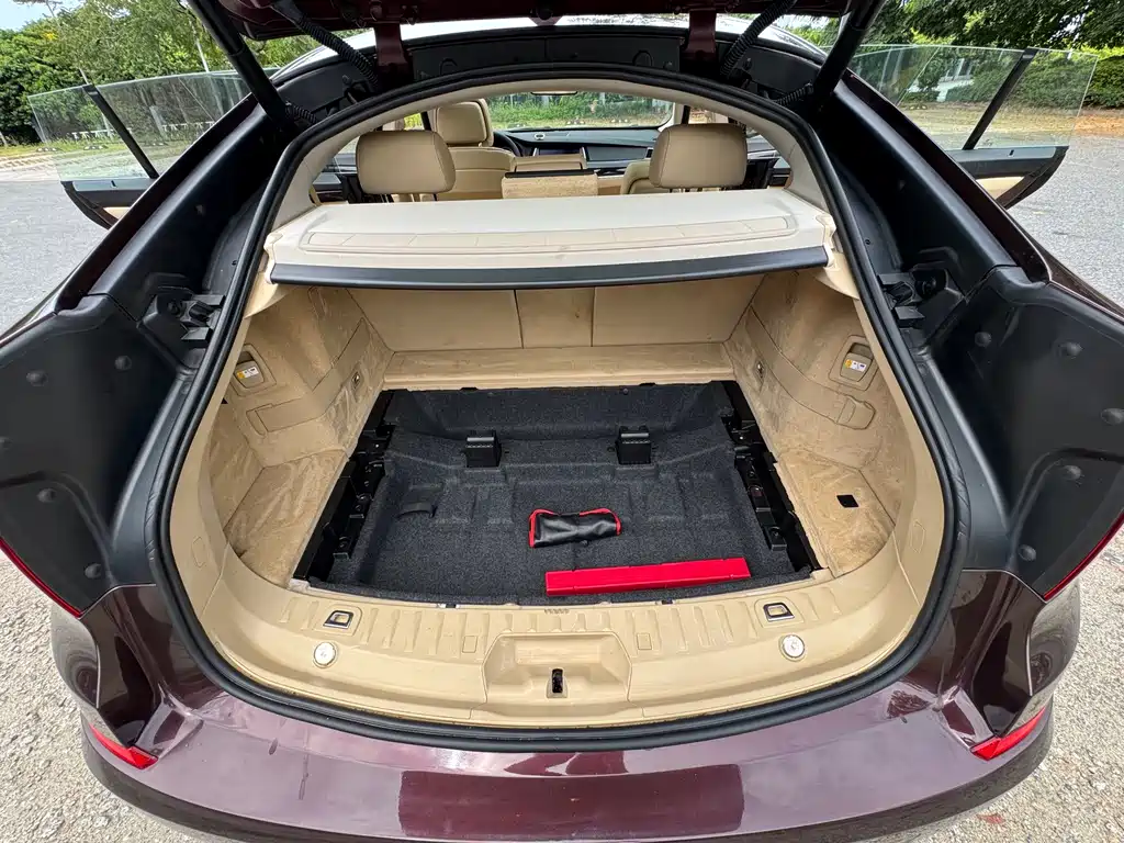 BMW 5 Series — миниатюра 16