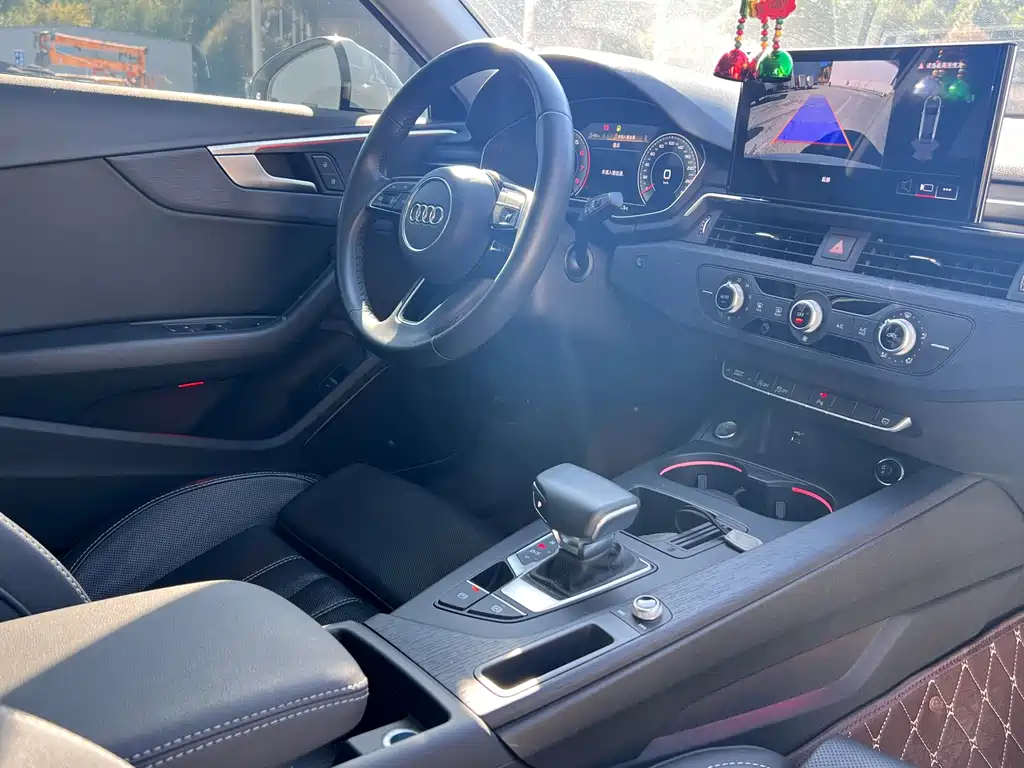 Audi A4L — миниатюра 14