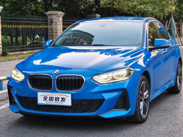 BMW  1 SERIES 2021