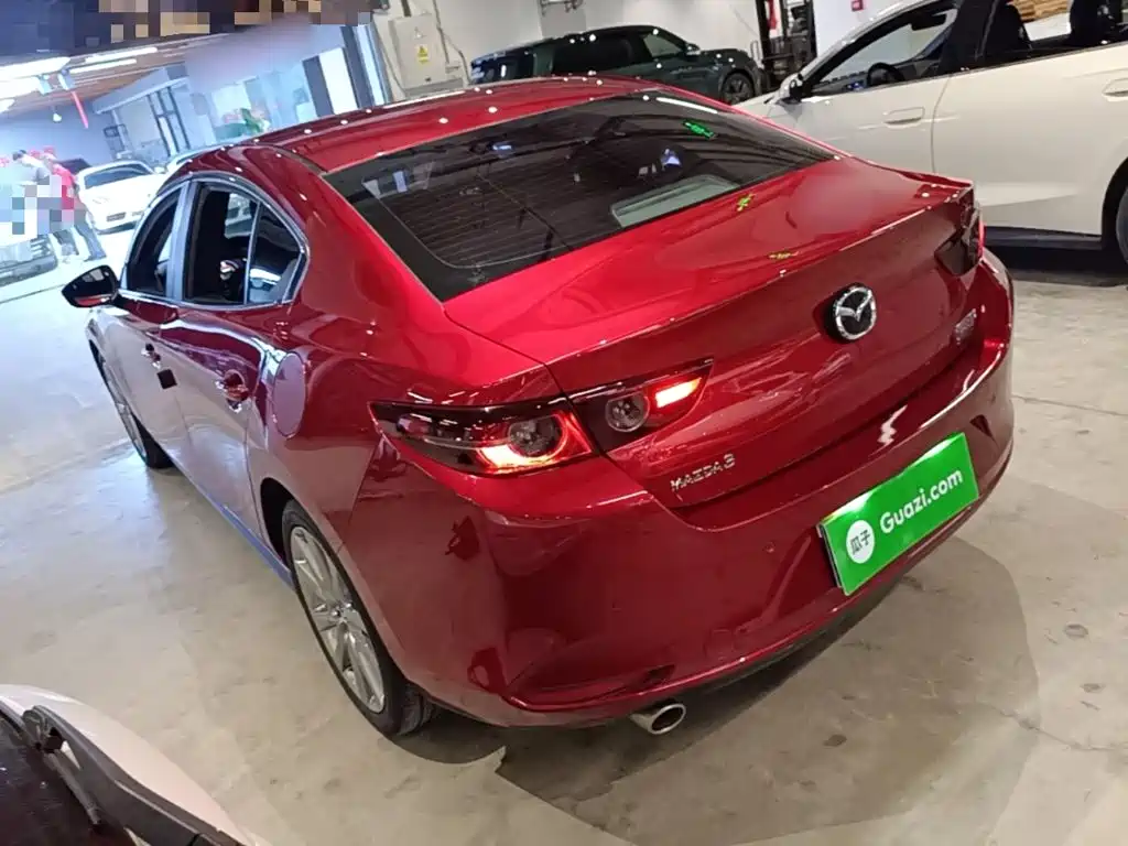 Mazda Mazda3 3 2021 2.0L AT