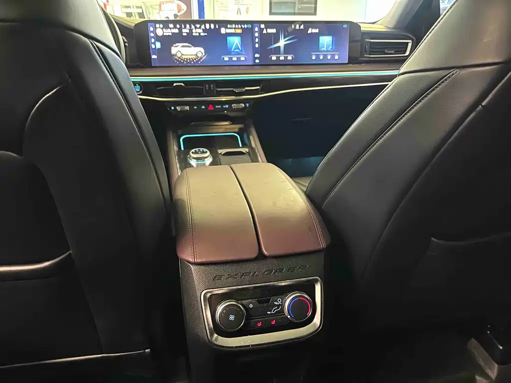 Ford Explorer — миниатюра 14