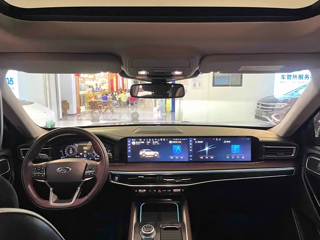Ford Explorer — миниатюра 12