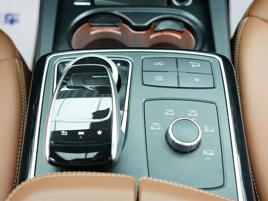 Mercedes-Benz GLE — миниатюра 18