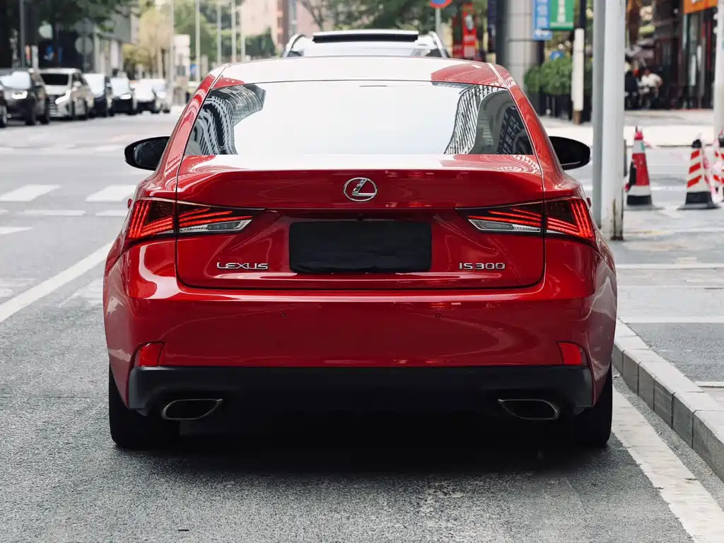 Lexus IS 2017 300 F SPORT