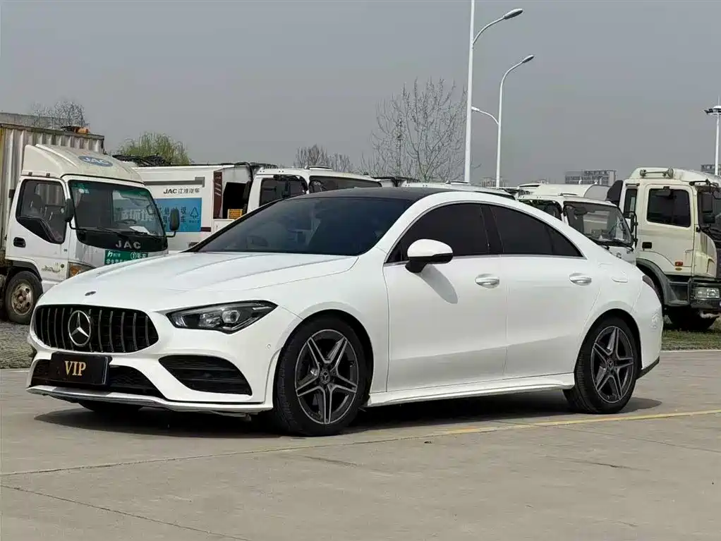 Mercedes-Benz CLA