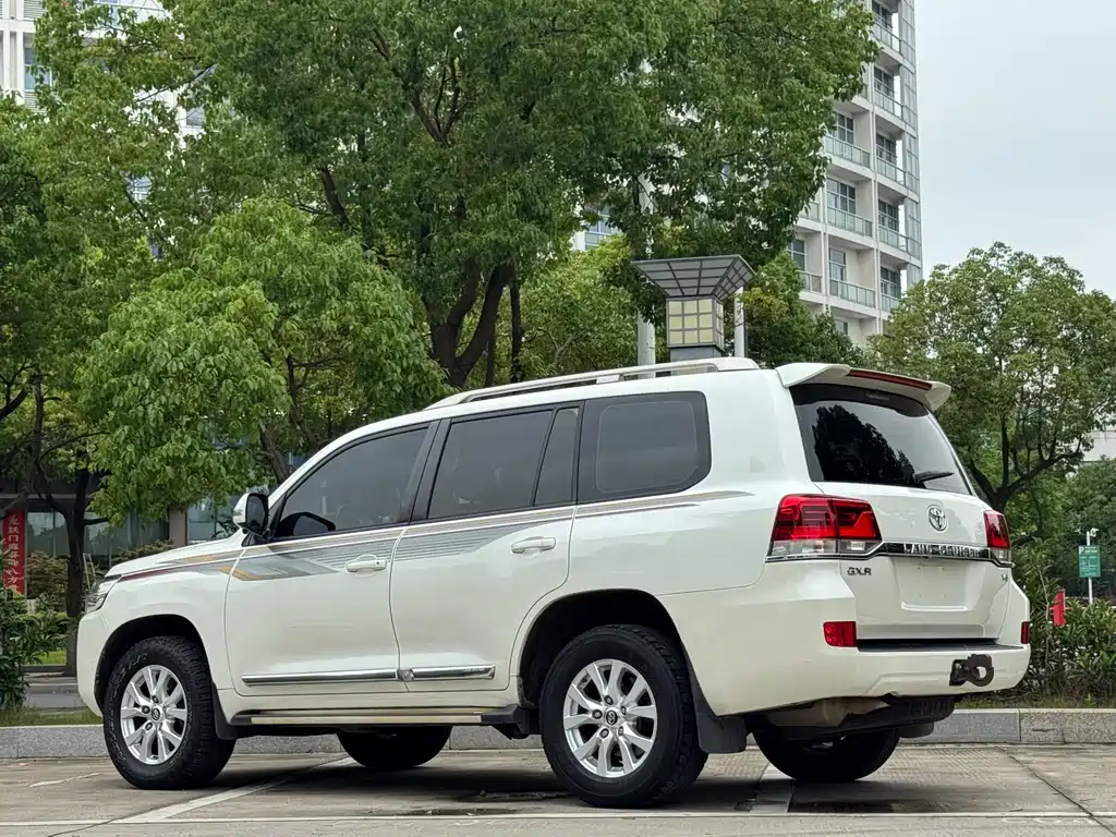 Toyota Land Cruiser 2016 4.0L AT
