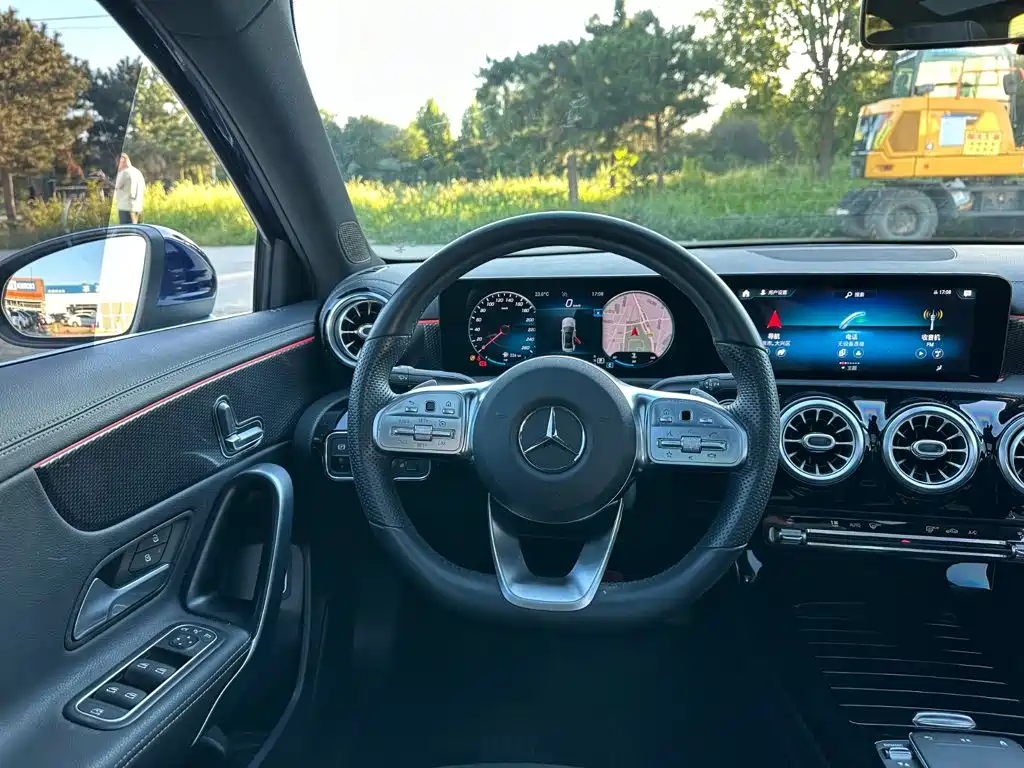 Mercedes-Benz A-Class — миниатюра 18