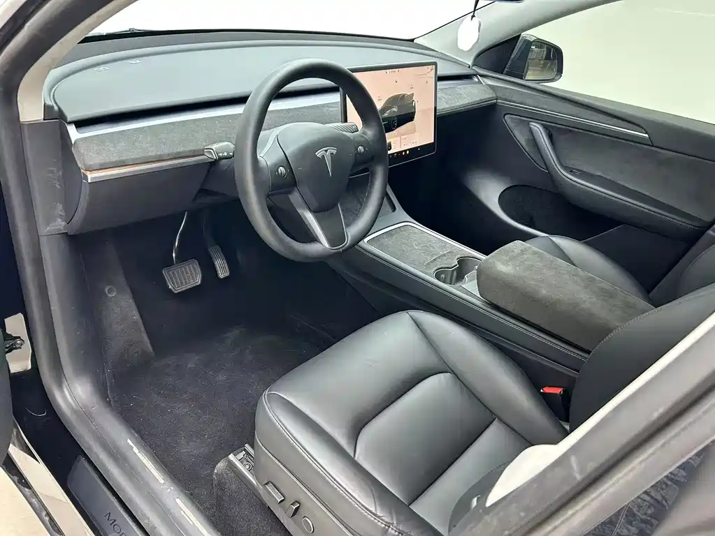 Tesla Model Y — фотографии объявления, Фото 5