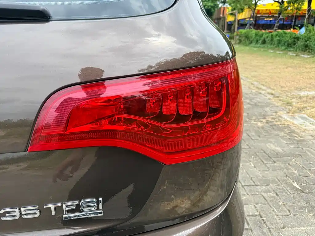 Audi Q7 — миниатюра 16