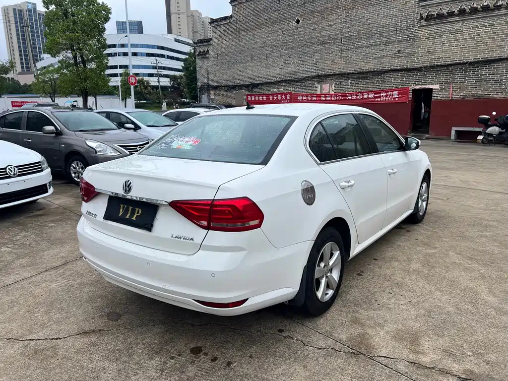 Volkswagen Lavida — миниатюра 13