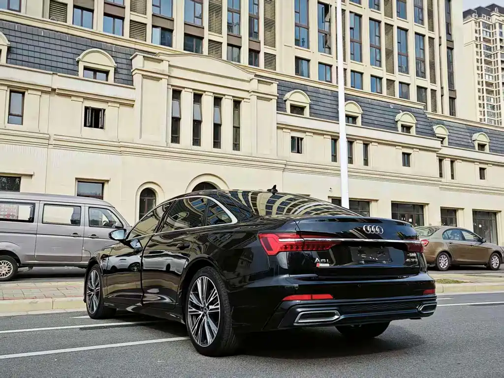 Audi A6L 2022 — фото 11