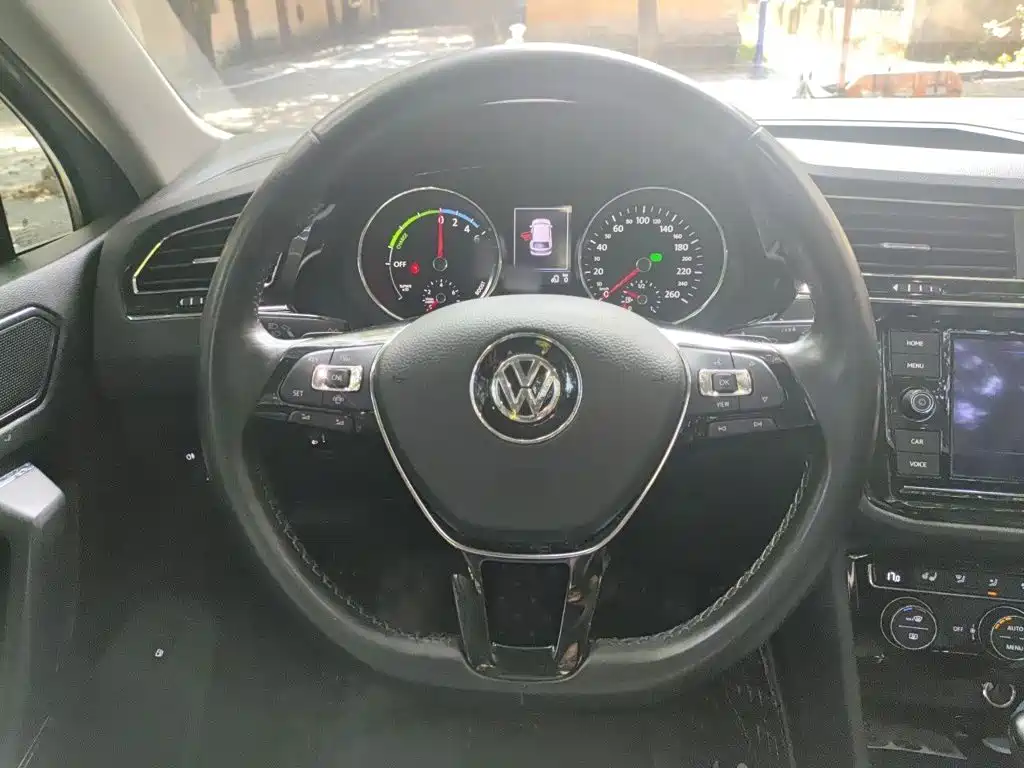 Volkswagen 途观L插电混动 — миниатюра 3