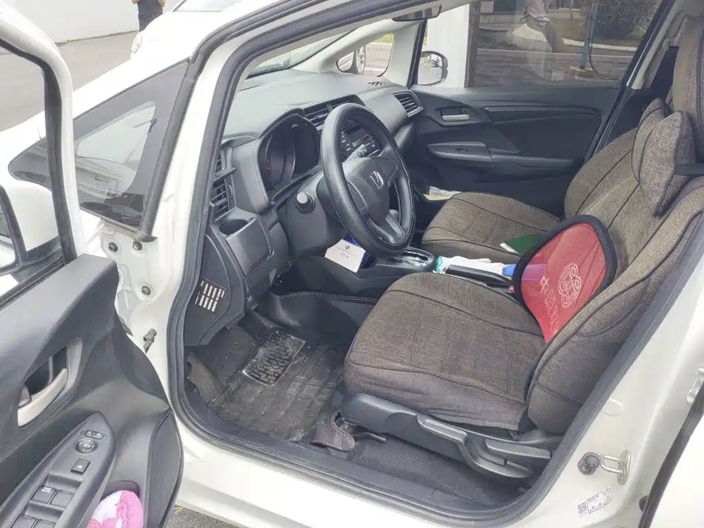 Honda Fit — миниатюра 12