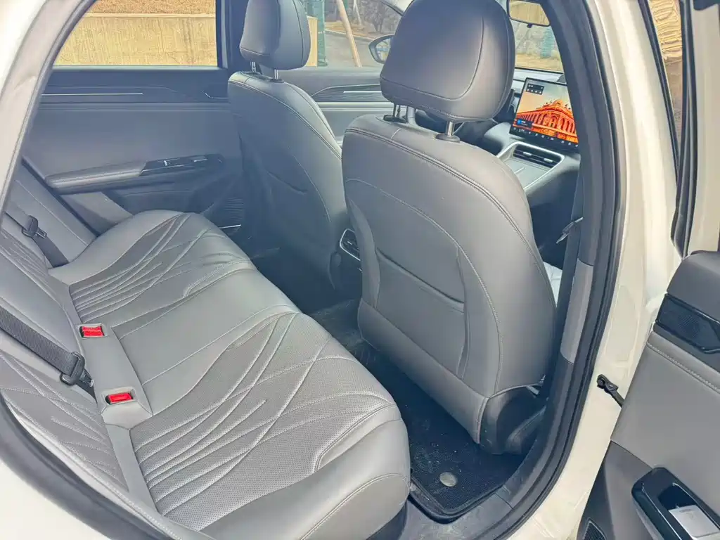 GEELY GALAXY GALAXY L6