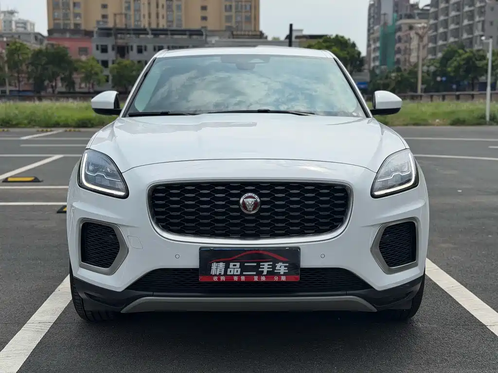 Jaguar E-PACE — миниатюра 2