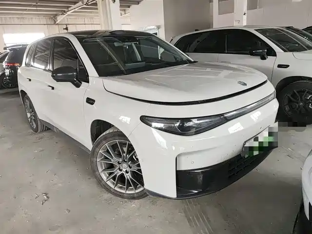 2025 Leapmotor C10
