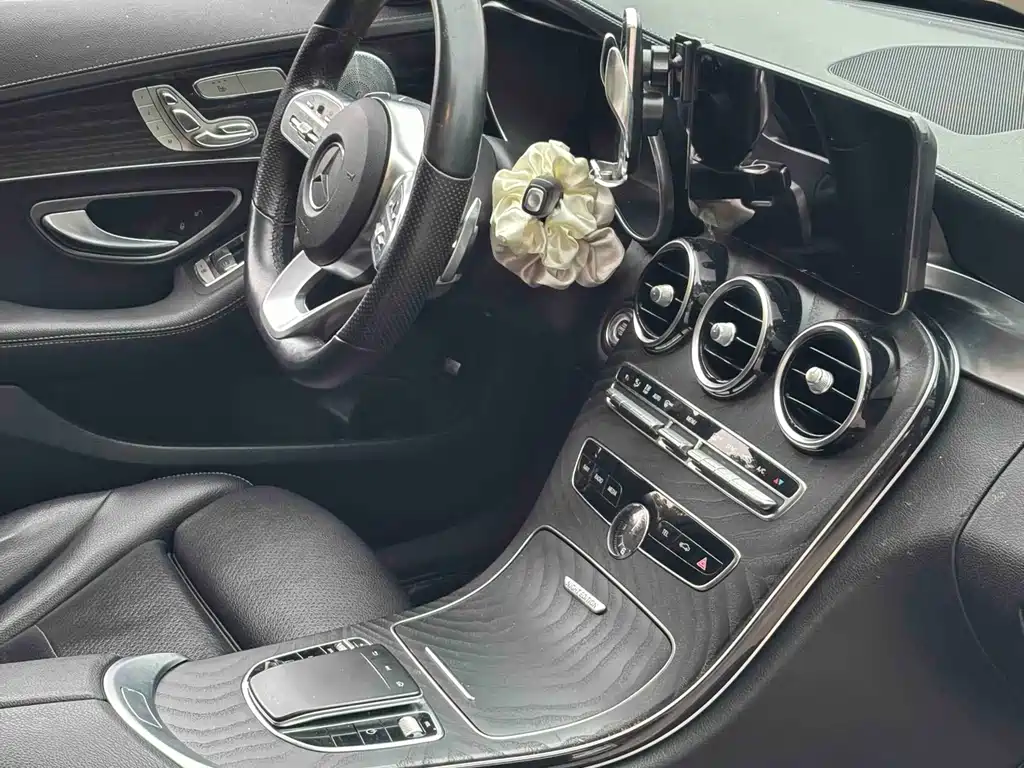Mercedes-Benz C-Class — миниатюра 8