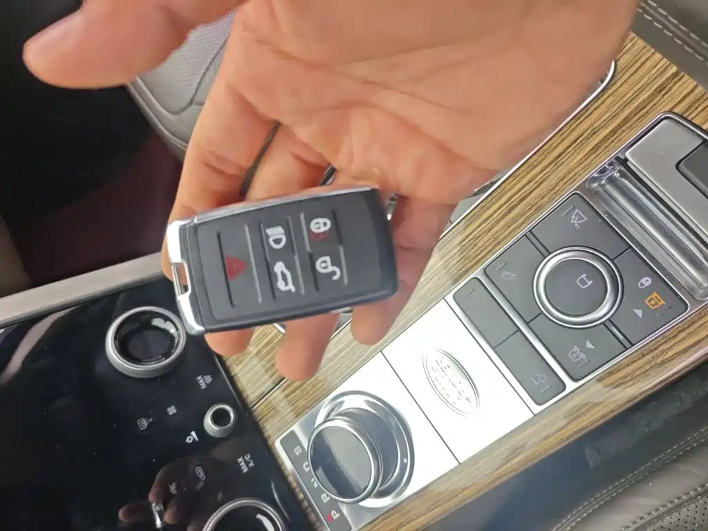 Land Rover Range Rover — миниатюра 12