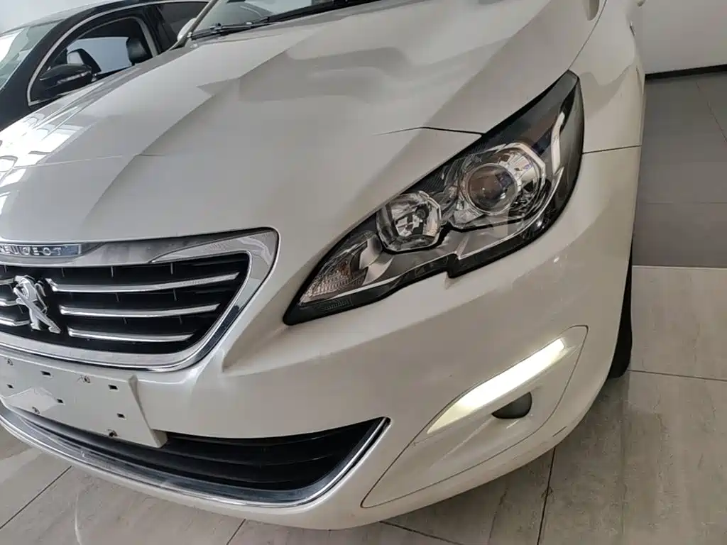 Peugeot 408 — миниатюра 24