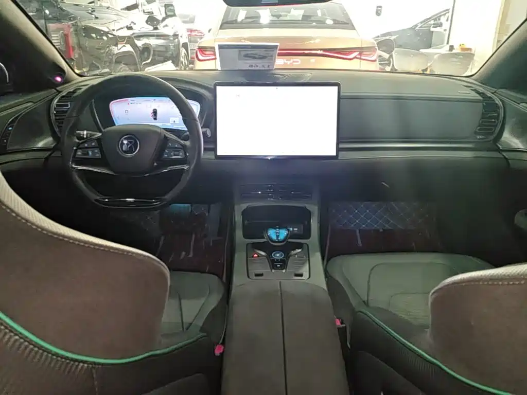 BYD Han — миниатюра 10
