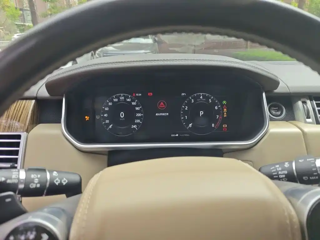 Land Rover Range Rover — миниатюра 4