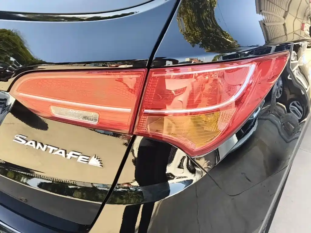 Hyundai Santa Fe — миниатюра 8