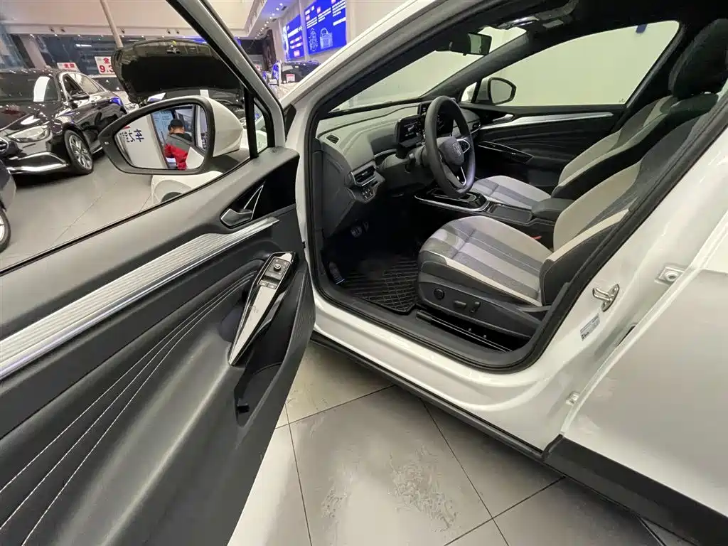 VOLKSWAGEN ID.4 CROZZ