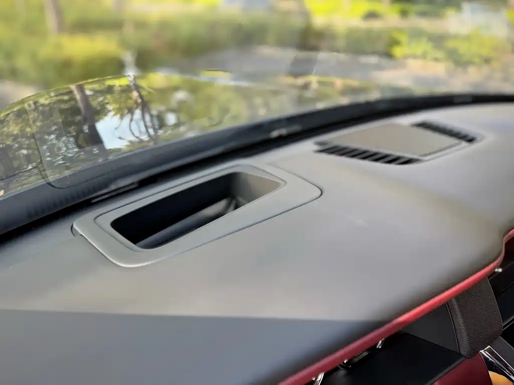 Rolls-Royce Cullinan — миниатюра 10