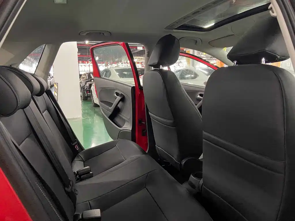 Volkswagen Polo — миниатюра 6