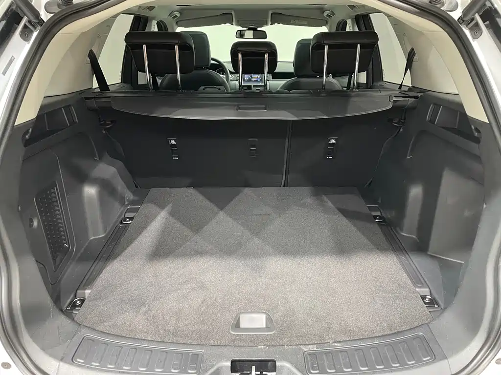 Land Rover Discovery Sport — миниатюра 18