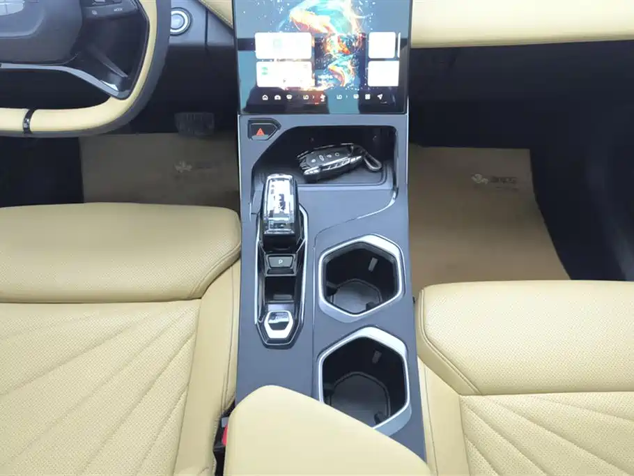 GEELY AUTOMOBILE BOYUE L