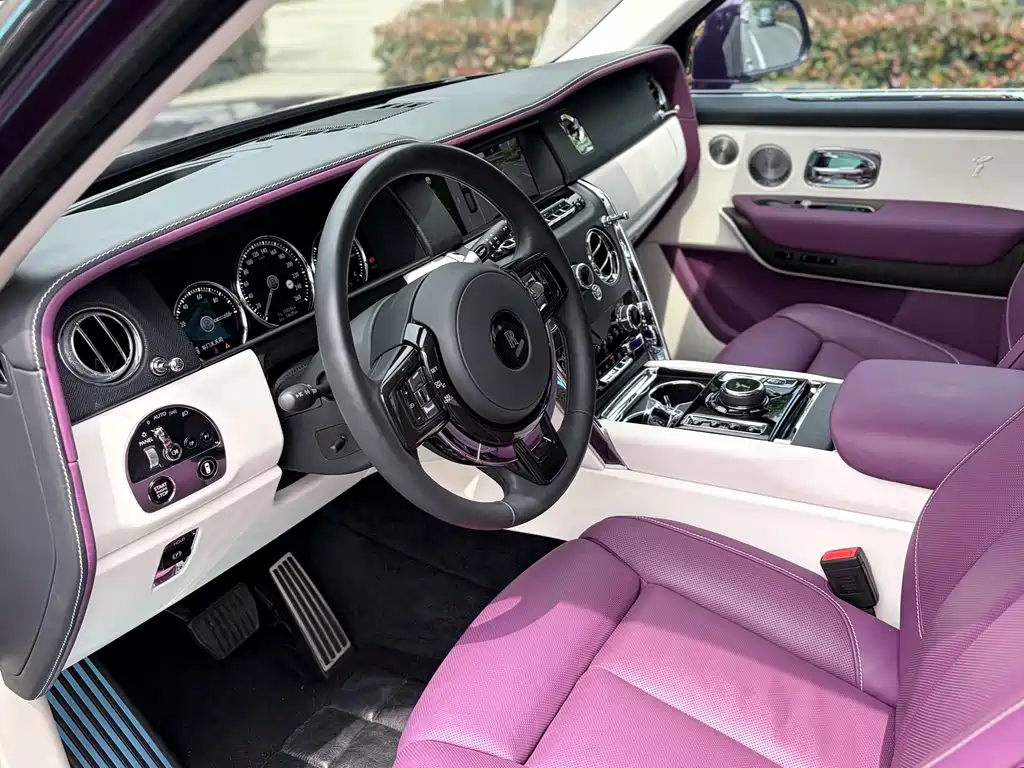 Rolls-Royce Cullinan — миниатюра 5