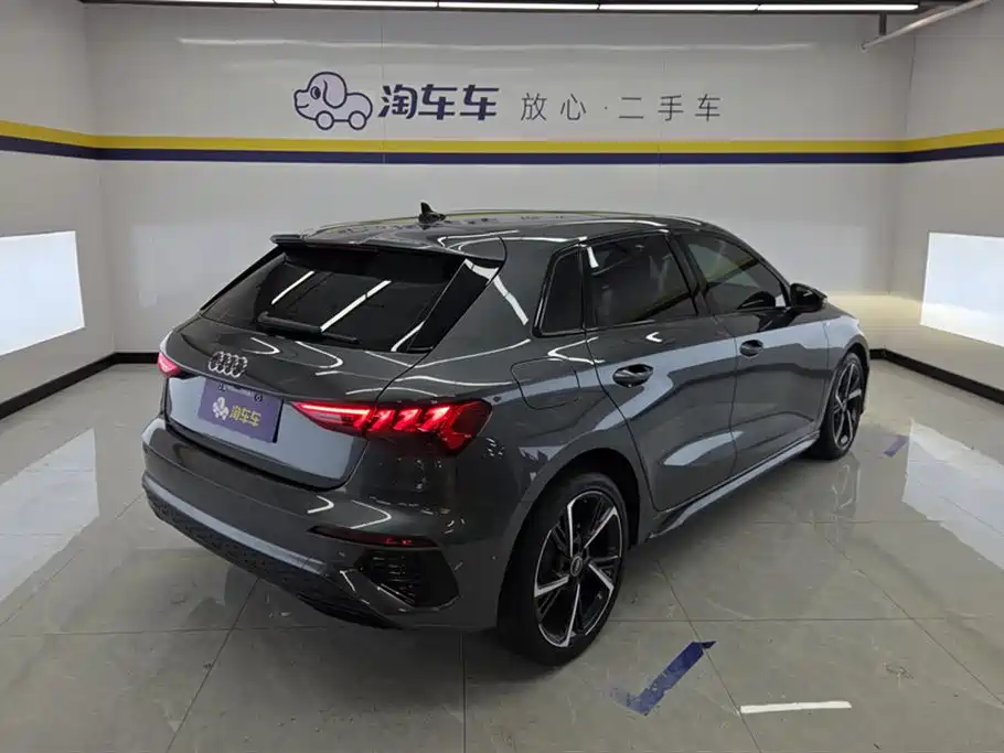 Audi A3 2022 Sportback 35 TFSI Fashion Sport