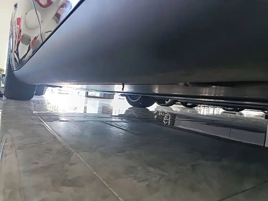 Tesla Model Y — миниатюра 22