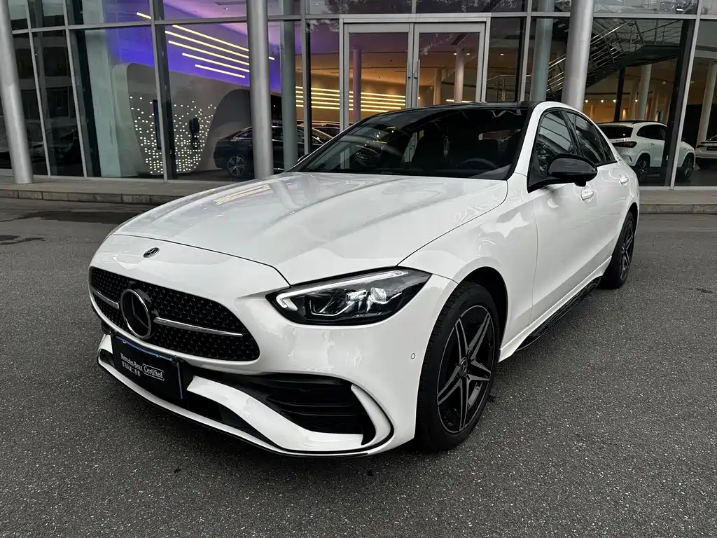Mercedes-Benz C-Class 2024