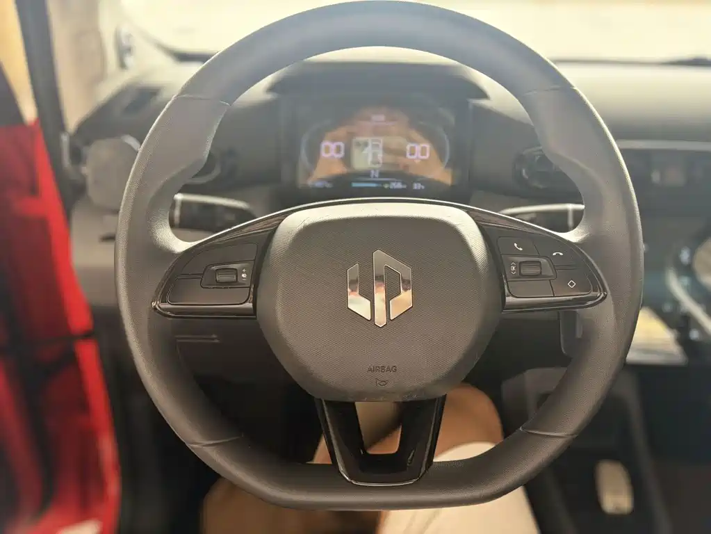 Leapmotor Leapmotor T03 — миниатюра 9