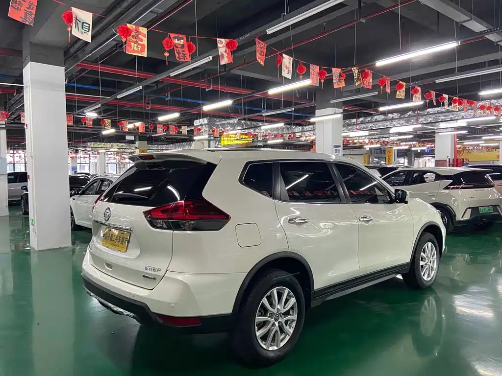 Nissan X-Trail — миниатюра 10
