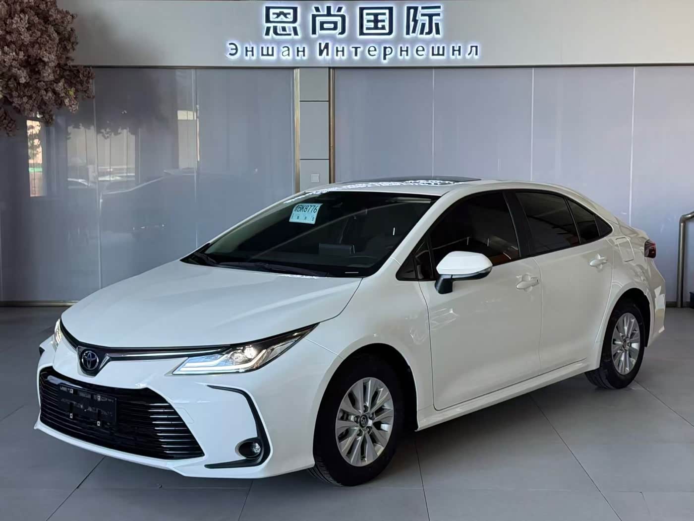 Toyota Corolla 1.5 л 2023 г. Белый, пробег 7000 км