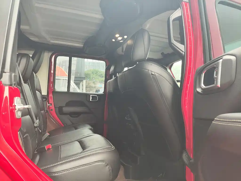 Jeep Wrangler — миниатюра 8