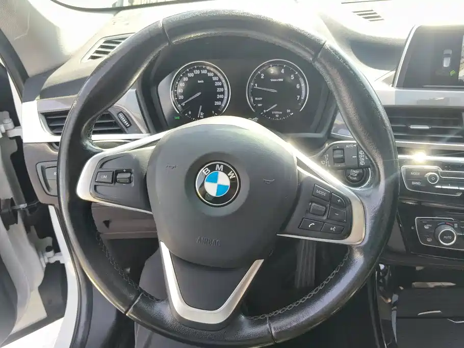 BMW X1 — миниатюра 15