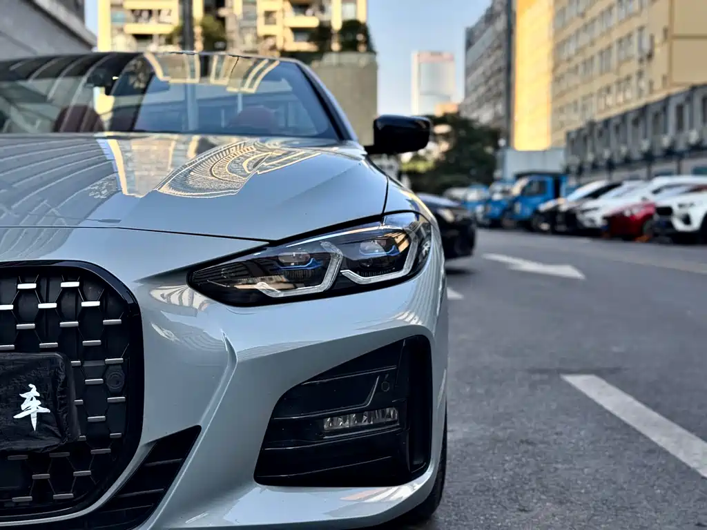 BMW 4 SERIES