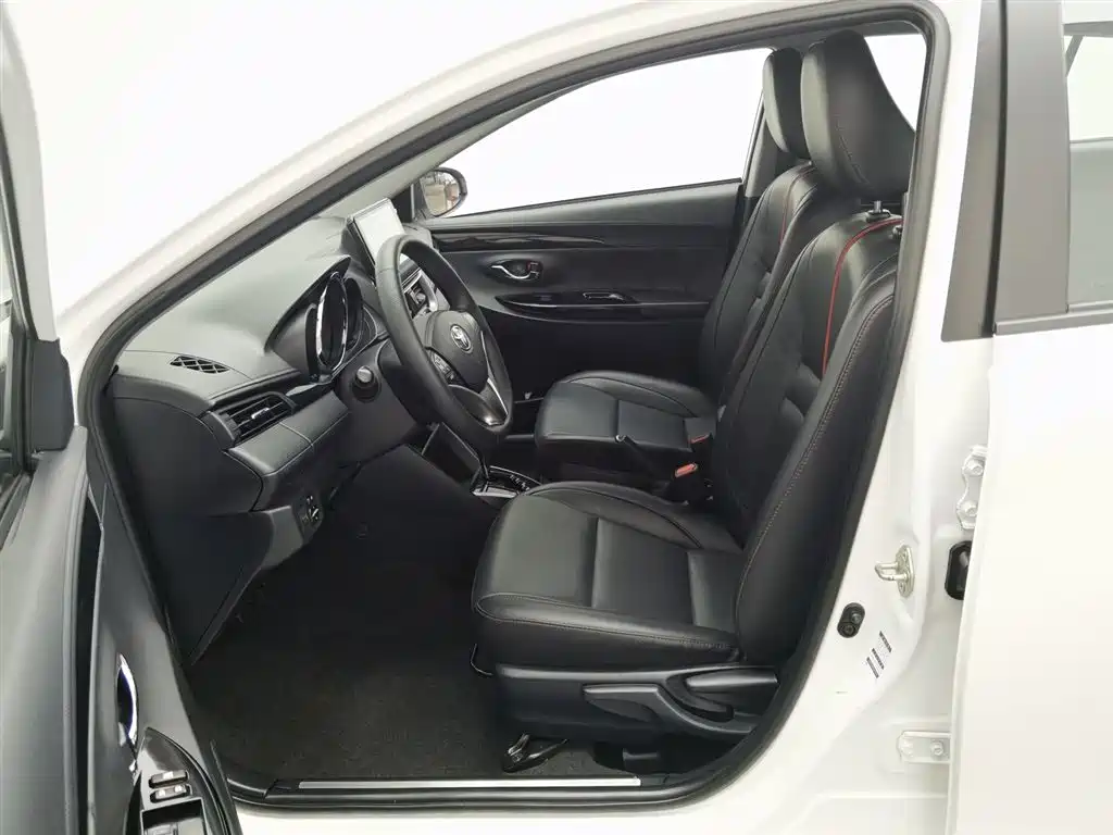 TOYOTA YARIS L ZHIXUAN