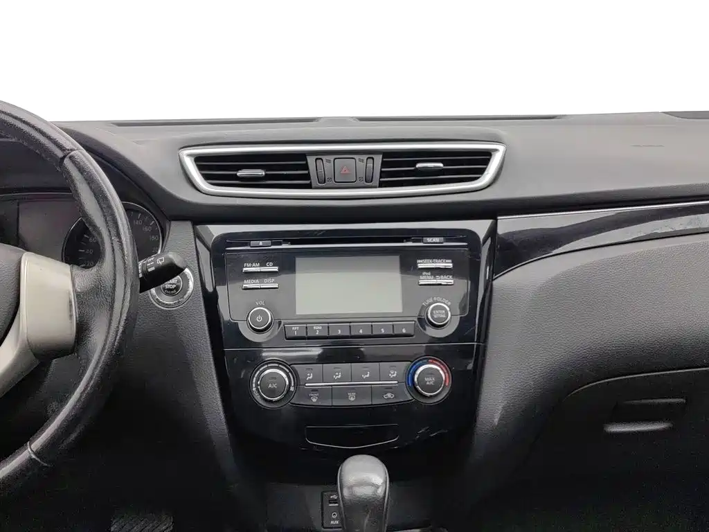 Nissan Qashqai — миниатюра 12